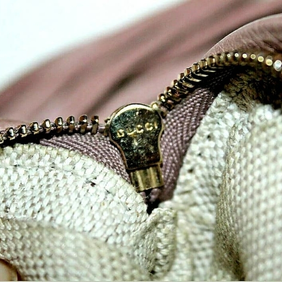 GUCCI 💖🖤 Authentic Rose Mini Soho Disco Chain Crossbody Bag - Picture 6 of 10